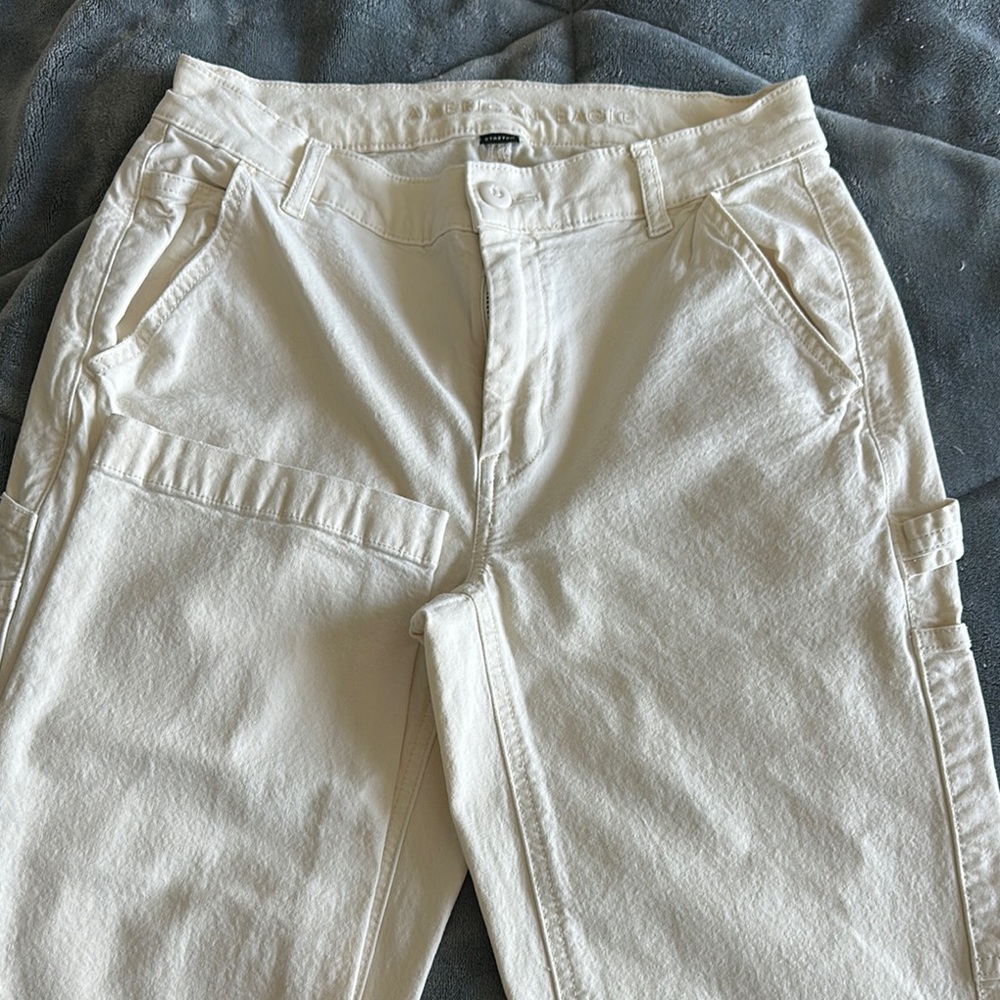 Women’s Cream Cargo Pants
